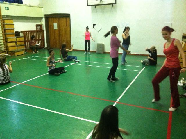 2012–2013 | Gyere közelebb! Kortárstánc beavató